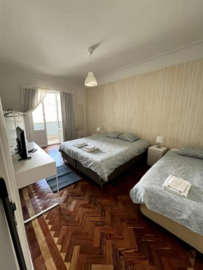 Habitacion Privada para 3 Grande con balcón